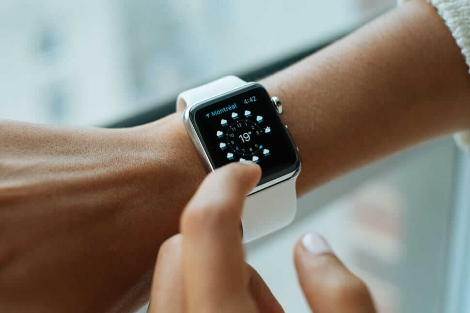 apple watch 4 white strap